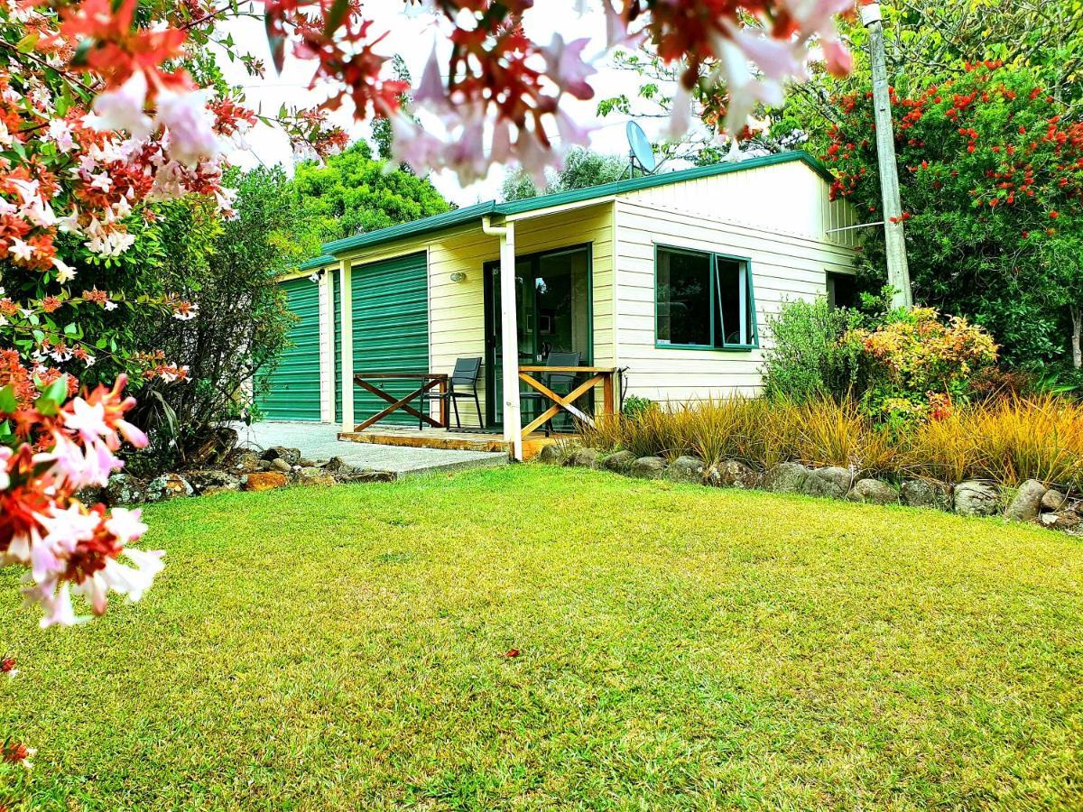 Kaihu Kauri Coast Top 10 Holiday Park المظهر الخارجي الصورة